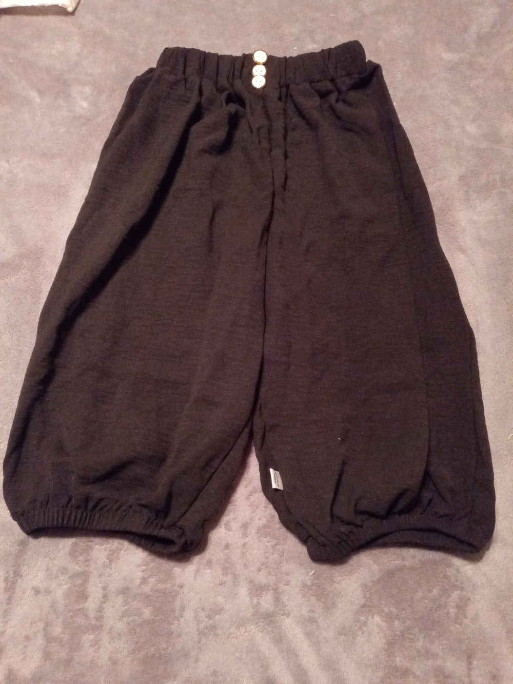 Source Unknown Black Elastic Waist Bubble Shorts with Button Detail